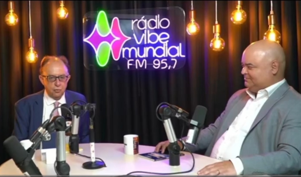 Entrevista na Rádio Vibe Mundial FM 95,7